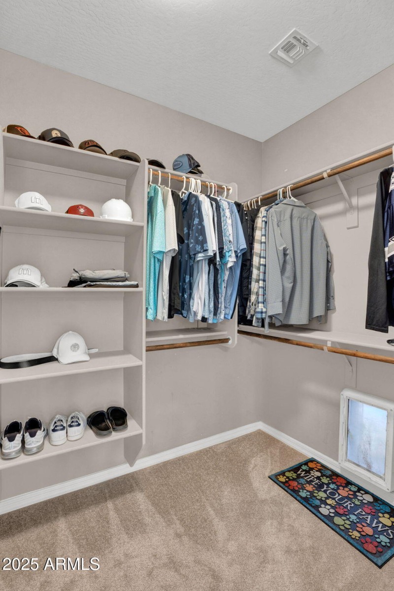 25-web-or-mls-489 W Flame Tree Ave-22