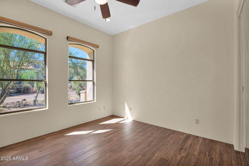 32-web-or-mls-P1315159