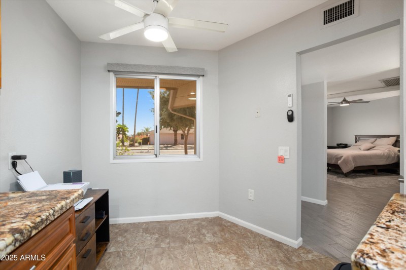 19-19422 N Camino Del Sol