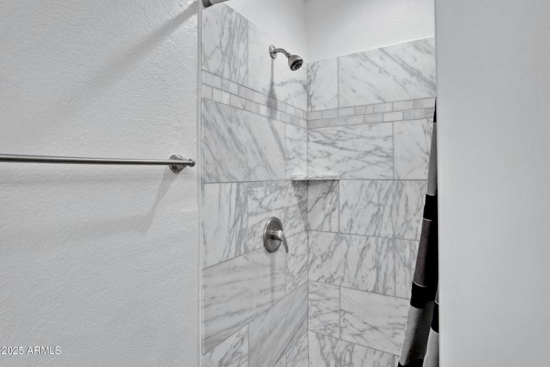 5704 E Aire Libre Ave Unit 1061-21