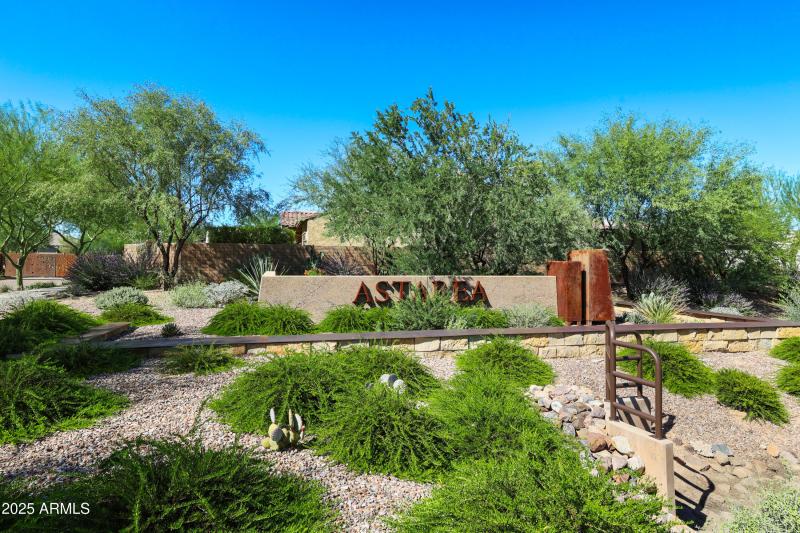 02-Community Entrance