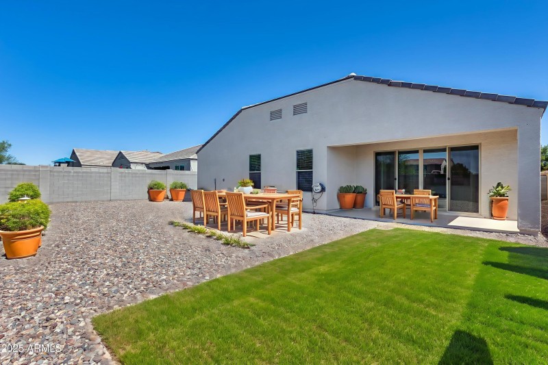 Outdoor - Virtual Rendering