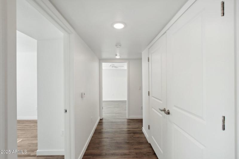 12945 W Greenway Rd h108-014