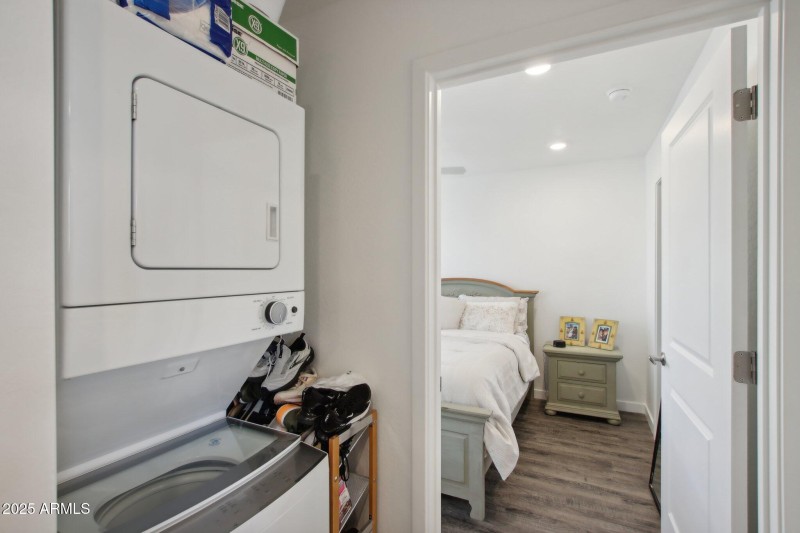 12945 W Greenway Rd L102-010