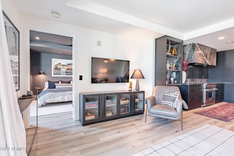 24-web-or-mls-Main-24