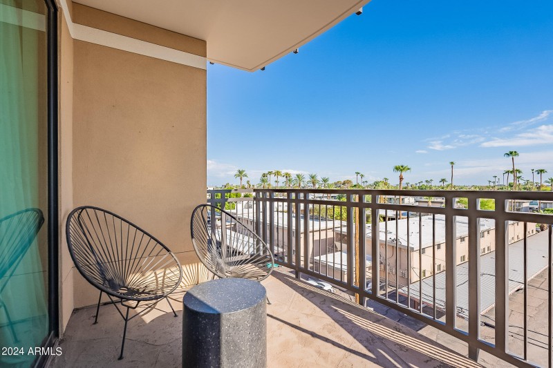 42-web-or-mls-Main-42