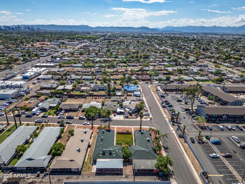 multifamily-renovation-phx-1940-amelia-a