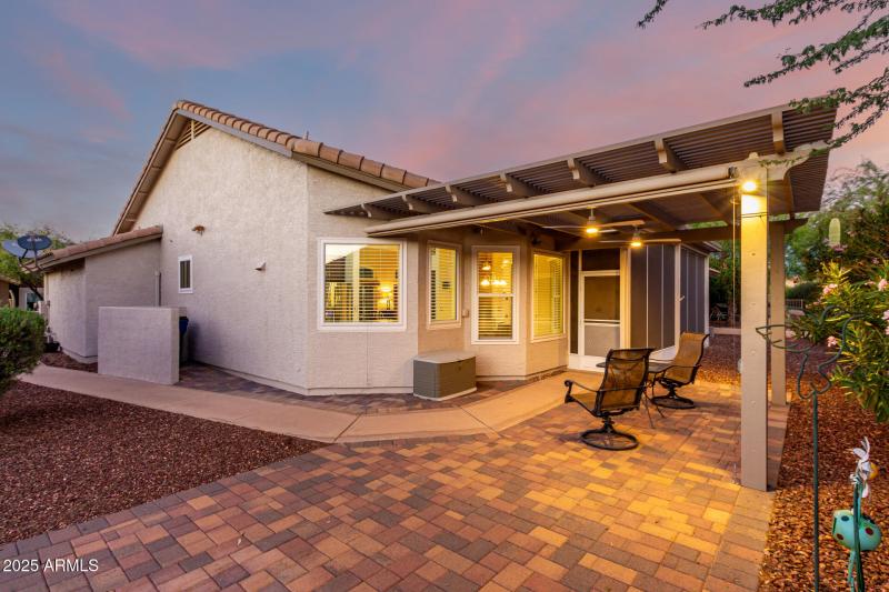 8807 E SAGUARO BLOSSOM RD