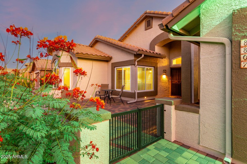 8807 E SAGUARO BLOSSOM RD