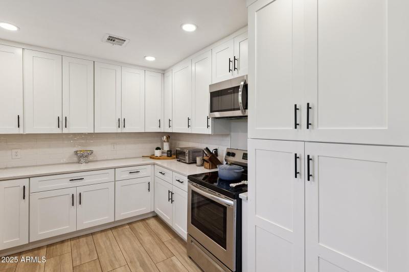 9-web-or-mls-1816-e-colter-st