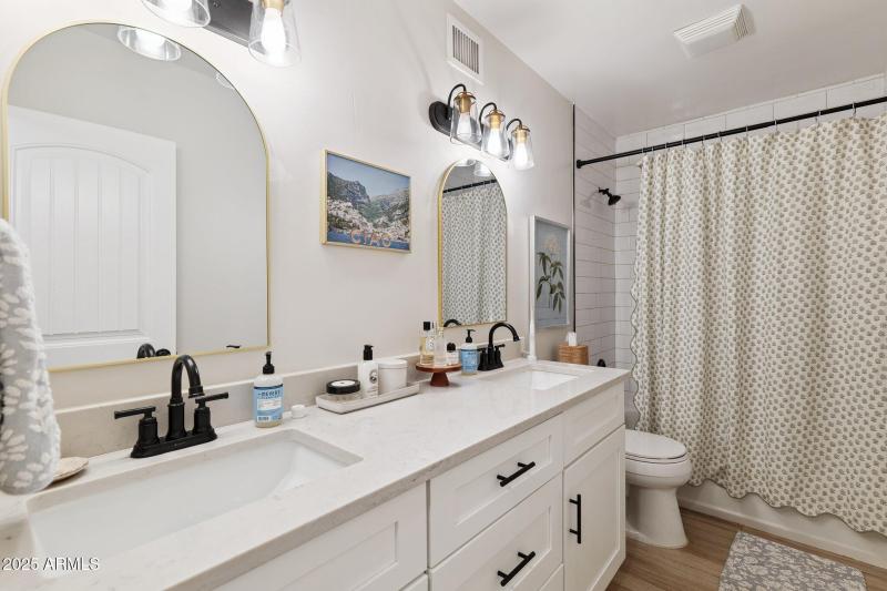 18-web-or-mls-1816-e-colter-st