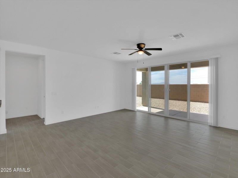 37-1707 W Hopi Dr-37