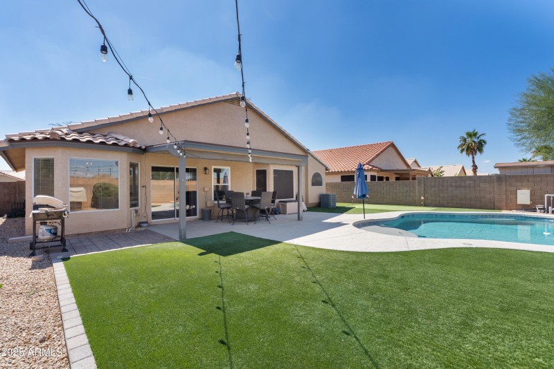 12312 W Edgemont AVE