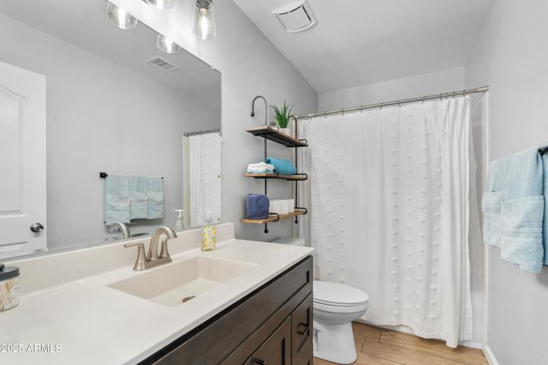 12312 W Edgemont AVE