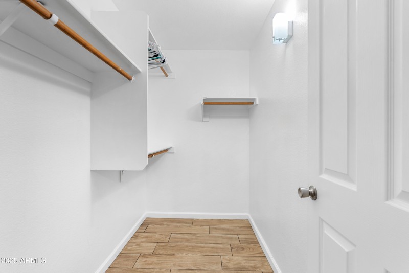 12312 W Edgemont AVE