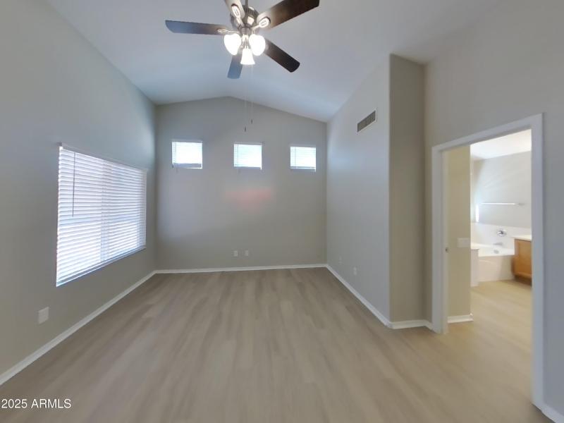 5_pc_U2vfvYEmS9_zLX03Ul2BP_layout_0