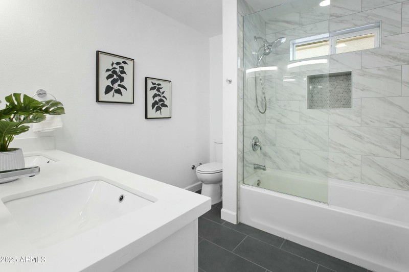 Upstairs Hall Bathroom