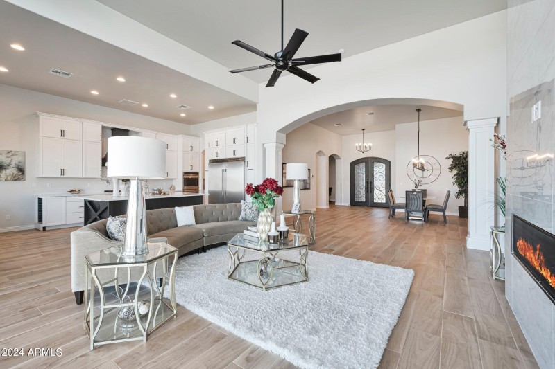 21-web-or-mls-QP - 209