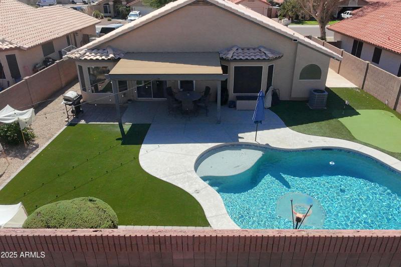 12312 W Edgemont AVE