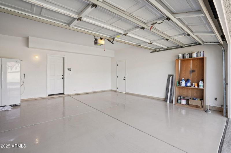 64-web-or-mls-W Aurora Dr-S0210-056