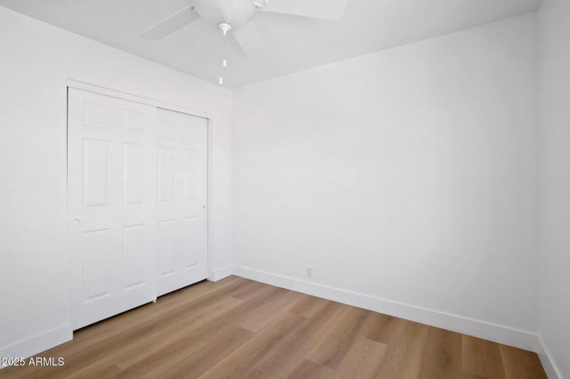 50-web-or-mls-W Aurora Dr-S0210-044