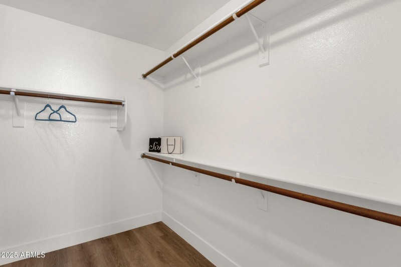 29-web-or-mls-389-w-fairway-pl