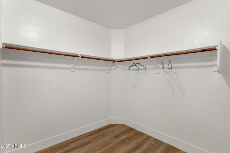 30-web-or-mls-389-w-fairway-pl