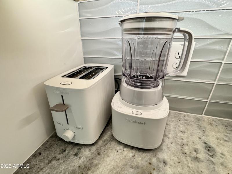 Blender & Toaster