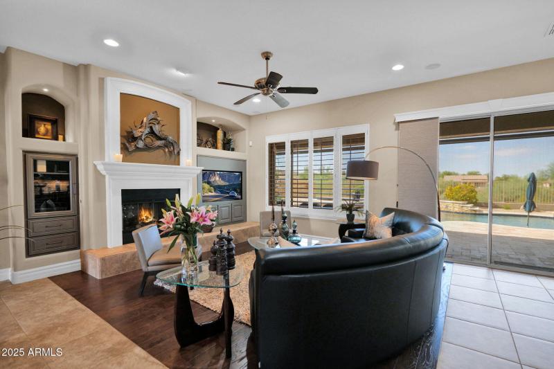 23-web-or-mls-P1303747