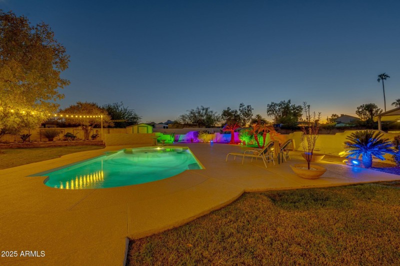 10248 N 40th St Twilight-10