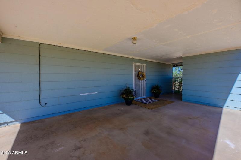 007-785-E.-Country-Club-Drive