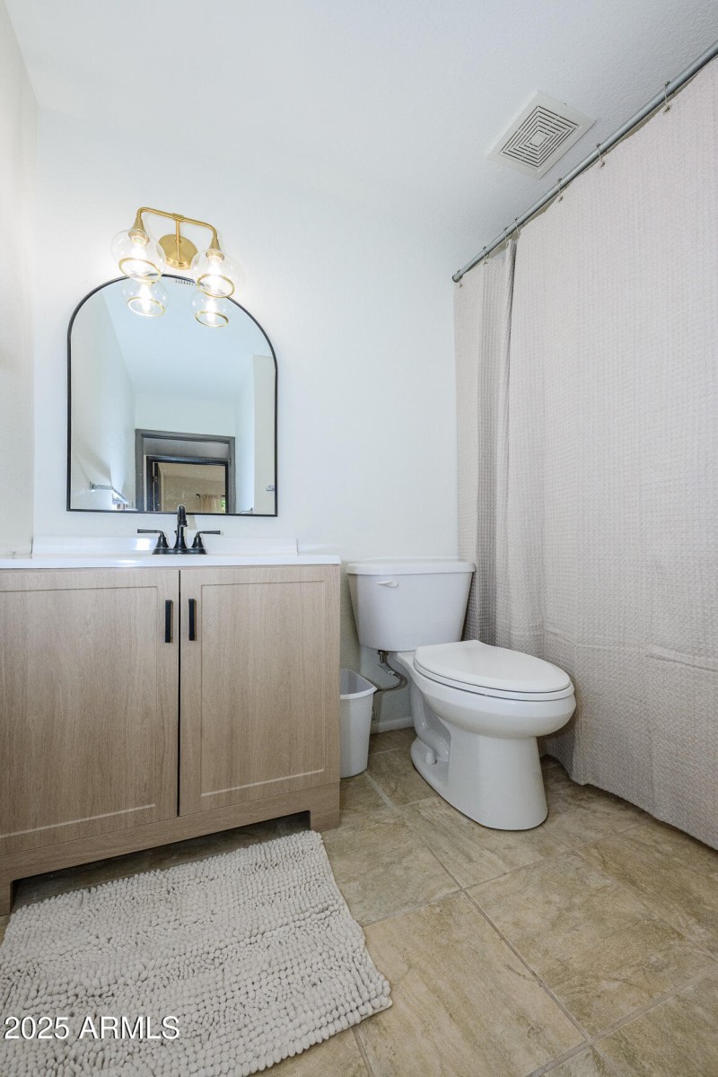 029-785-E.-Country-Club-Drive