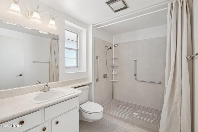 Walk-In Shower Bath