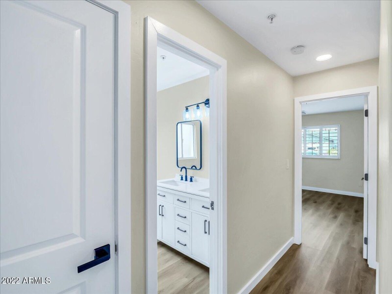 10-8637 E Mulberry St-10