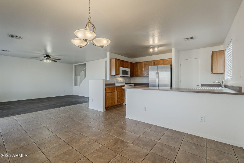 15-web-or-mls-Lush Vista-15