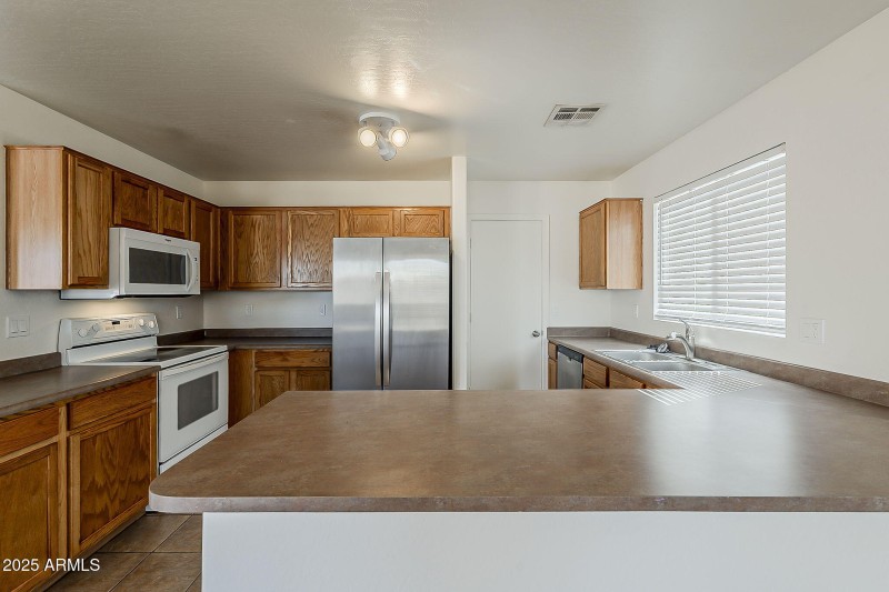 17-web-or-mls-Lush Vista-17