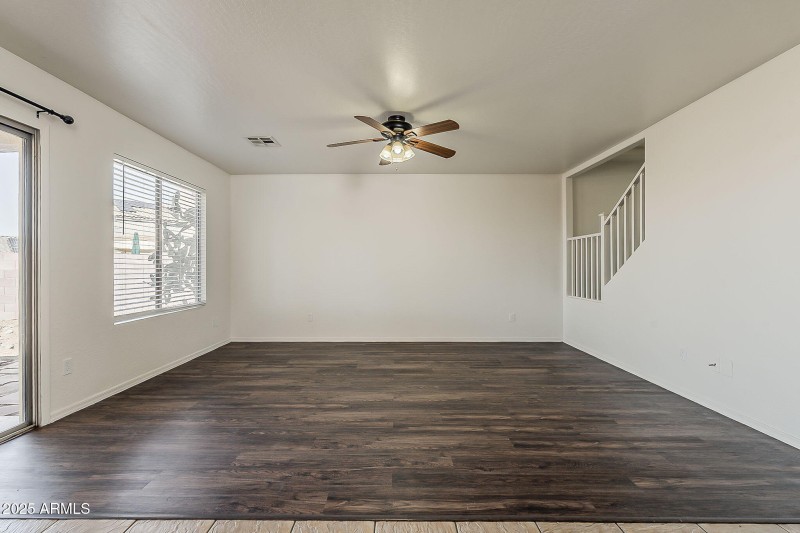 24-web-or-mls-Lush Vista-24