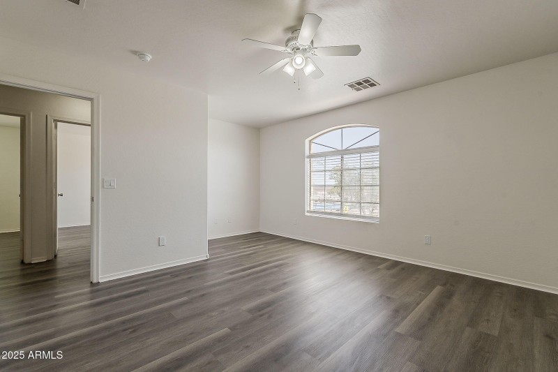 39-web-or-mls-Lush Vista-39