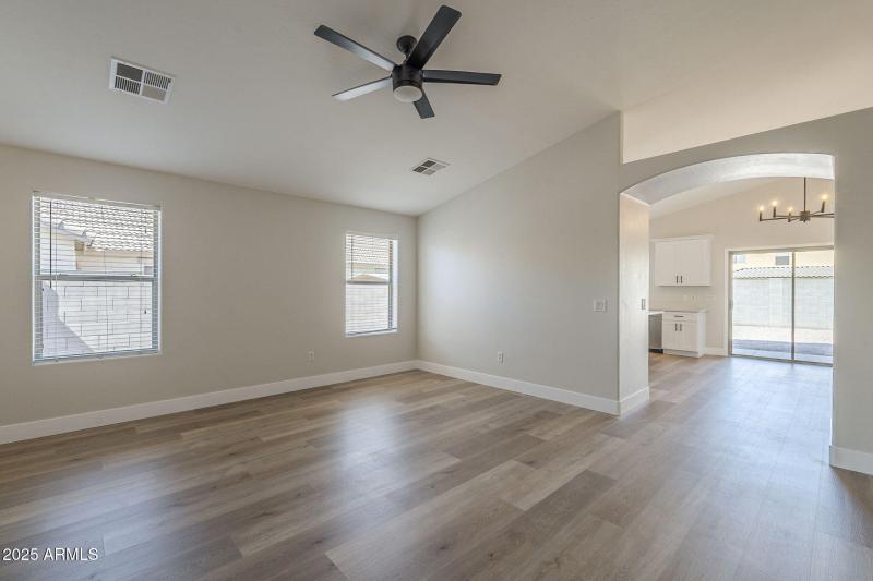 6-web-or-mls-Carson-6