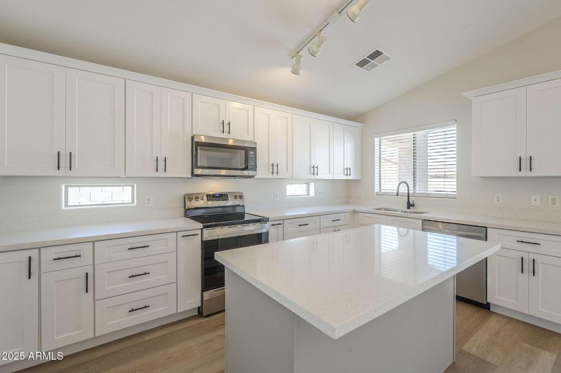 11-web-or-mls-Carson-11