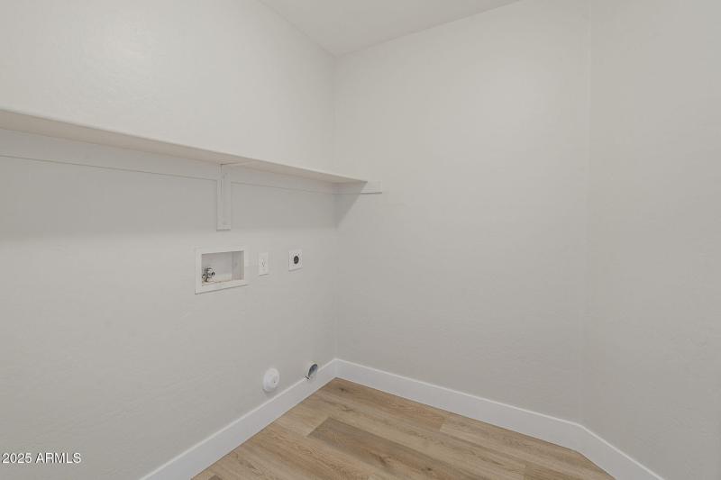 25-web-or-mls-Carson-25