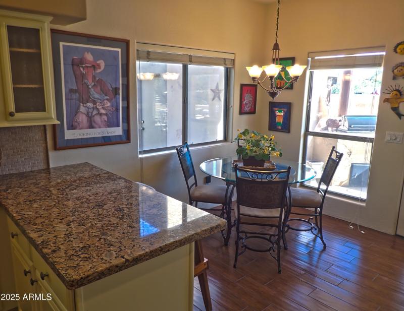 kitchen-table-windows