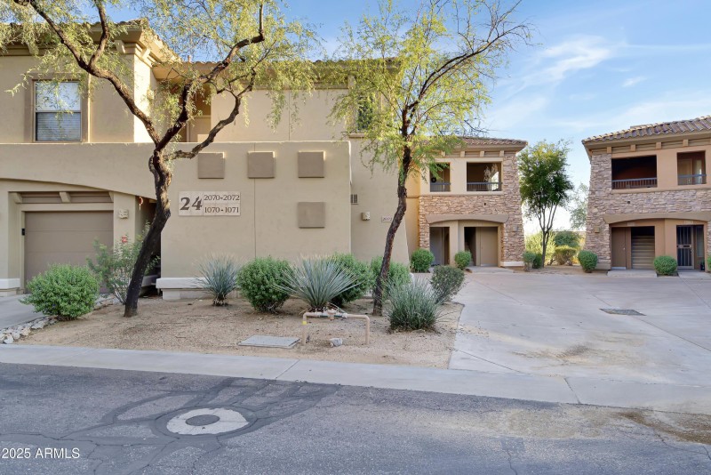 BA4C08FB-5127-4E6A-B7B3-45BD0FCECAE3_1_2