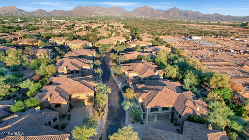 76913559-7C76-4496-B874-E2366953D695_1_1