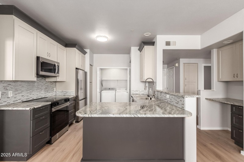 Central Ave Kitchen 2