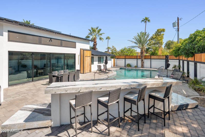 6715 E Montecito Ave-65