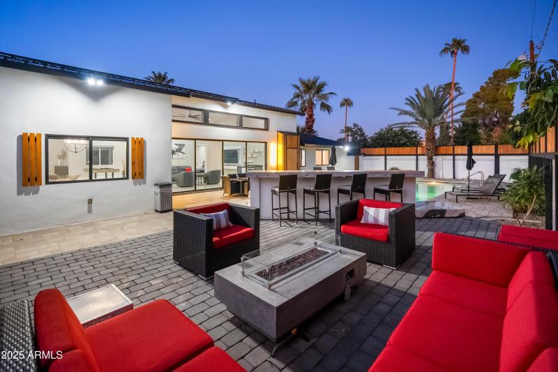 6715 E Montecito Ave-98