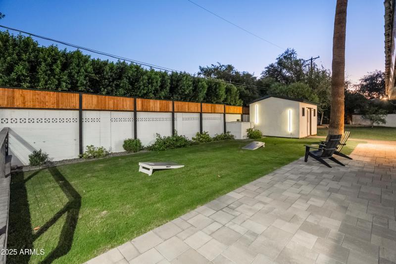 6715 E Montecito Ave-101