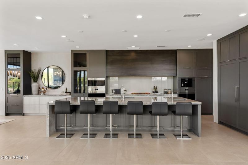 9-web-or-mls-37200-n-cave-creek-rd