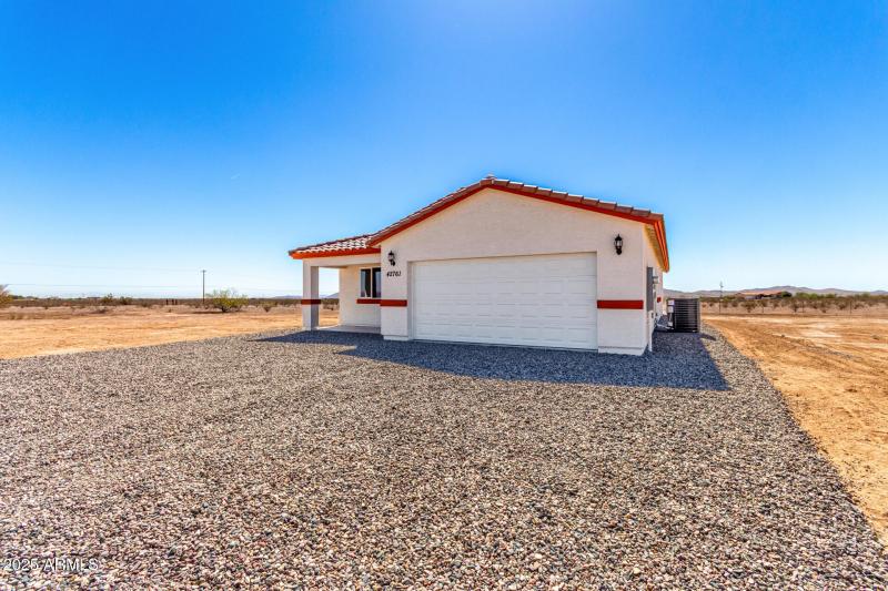 42761 W INDIANOLA AVE, Tonopah, AZ 85354